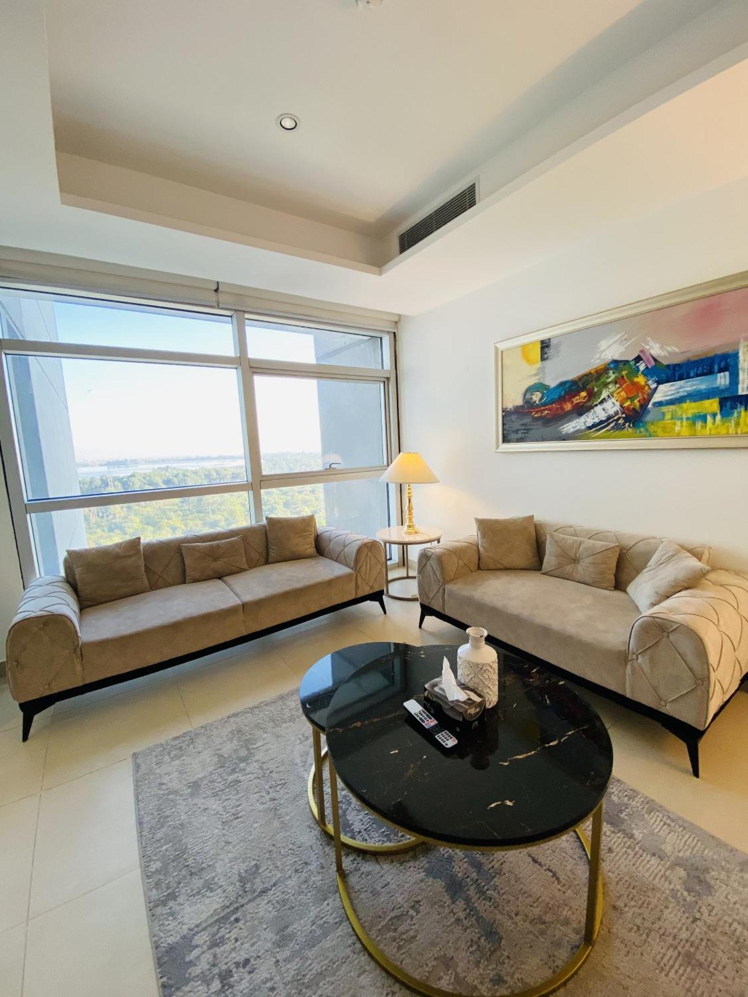 One Constitution Avenue - Apartments By Superhost Stays Ισλαμαμπάντ Εξωτερικό φωτογραφία